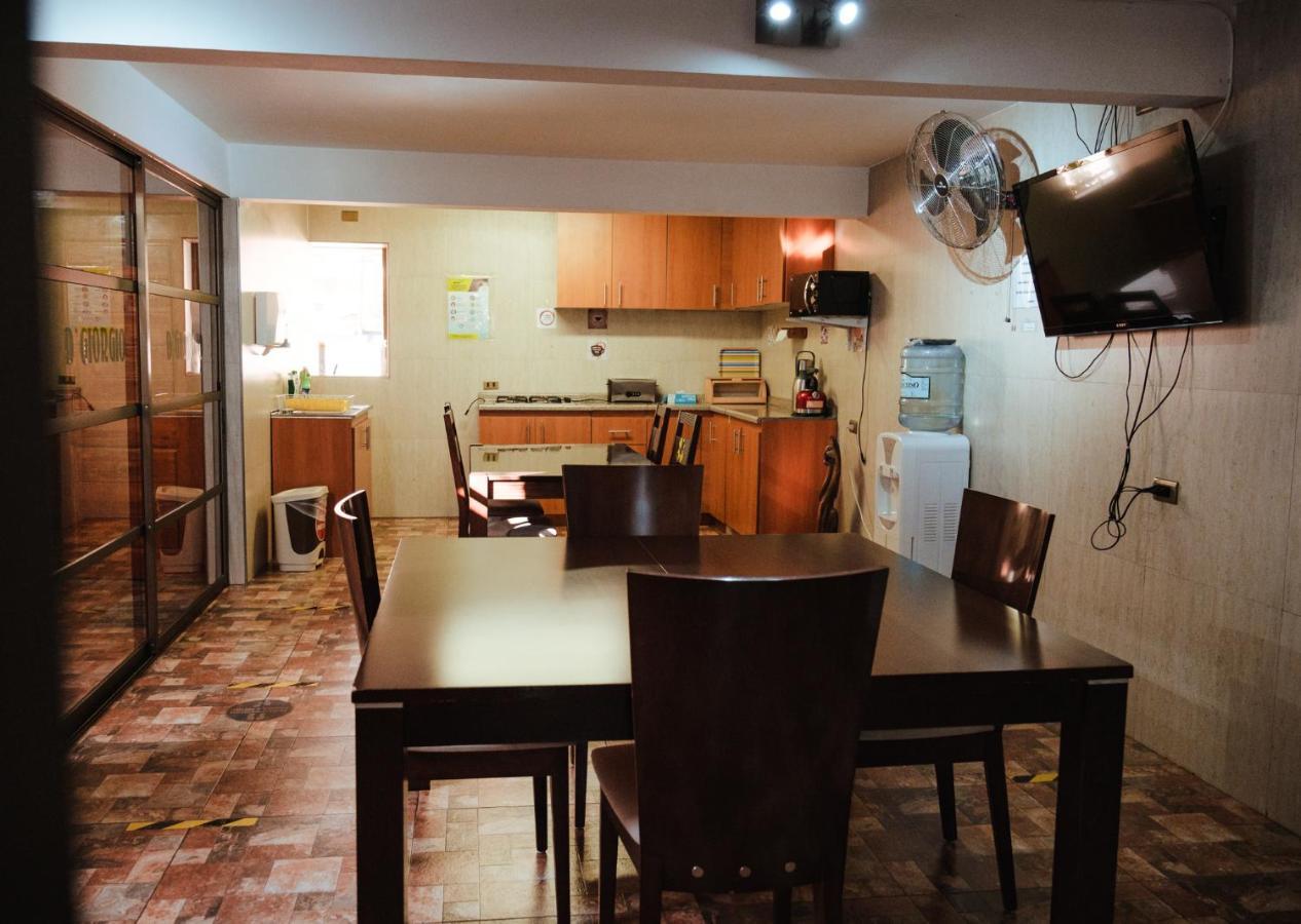 Di Giorgio Hostal Antofagasta Bagian luar foto